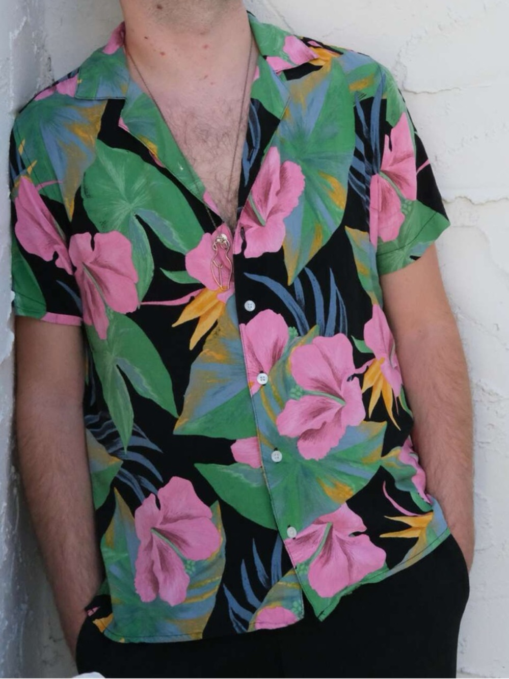 3 for $30! 💅🏻 Original Use Men's Button-Down with Tropical Print 💅🏻Bundle SALE!